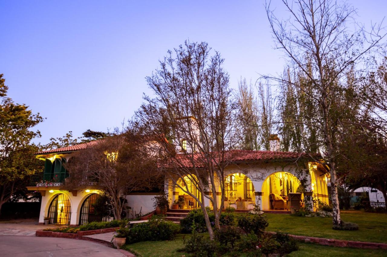 Hotel Casona La Chiquita Chacras de Coria Esterno foto